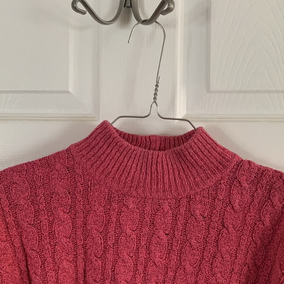 2000’s crew neck - Picture 2 of 4